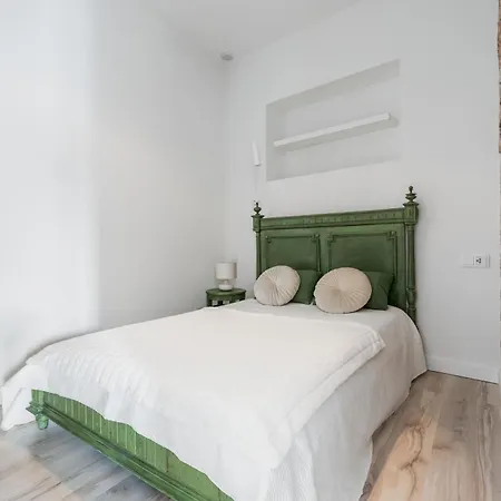 Dworcowa 100 Sm For 8 Guests Near The Railway Station *