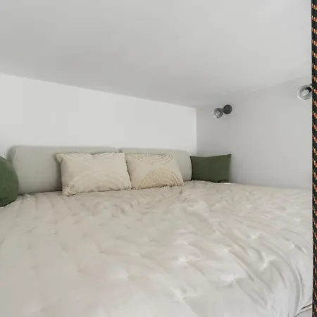 Apartment Dworcowa 100 Sm For 8 Guests Near The Railway Station